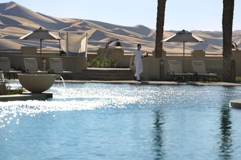 готелі в пустелі ОАЕ