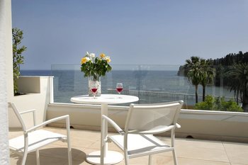 Mayor Mon Repos Palace Art Hotel