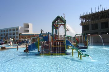 Titanic Aqua Park & Resort 4*