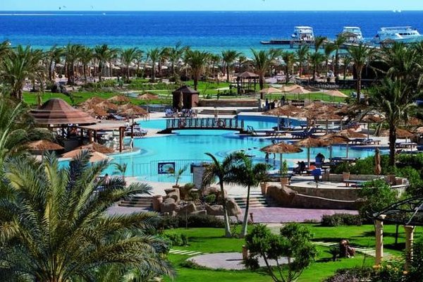 AMWAJ BLUE BEACH RESORT & SPA ABU SOMA