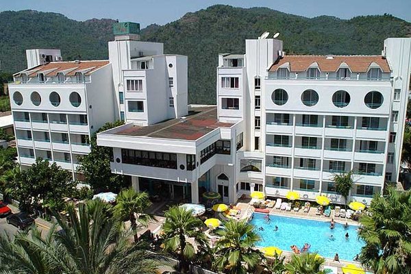 Молодіжні готелі Мармаріса