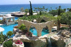 Кіпр: раннє бронювання на сезон-2017