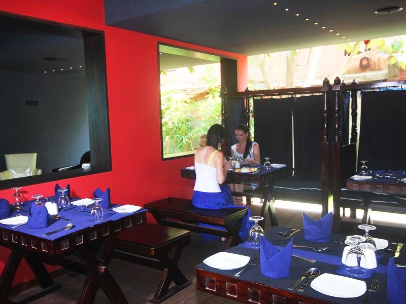 16 Degrees North 114875