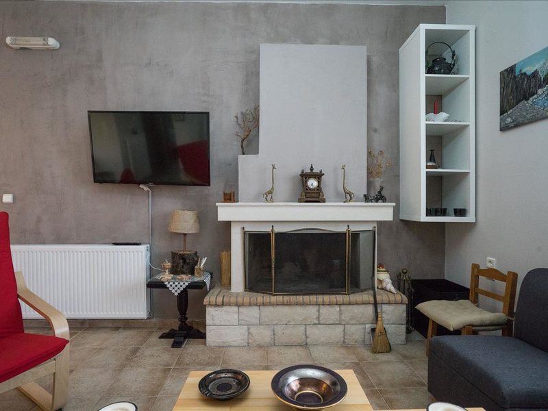 1 Bedroom Detached House In Patsides RE0434 262961