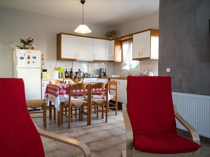 1 Bedroom Detached House In Patsides RE0434 262963