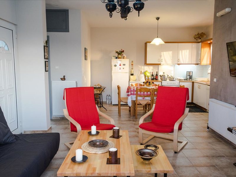 1 Bedroom Detached House In Patsides RE0434 262968