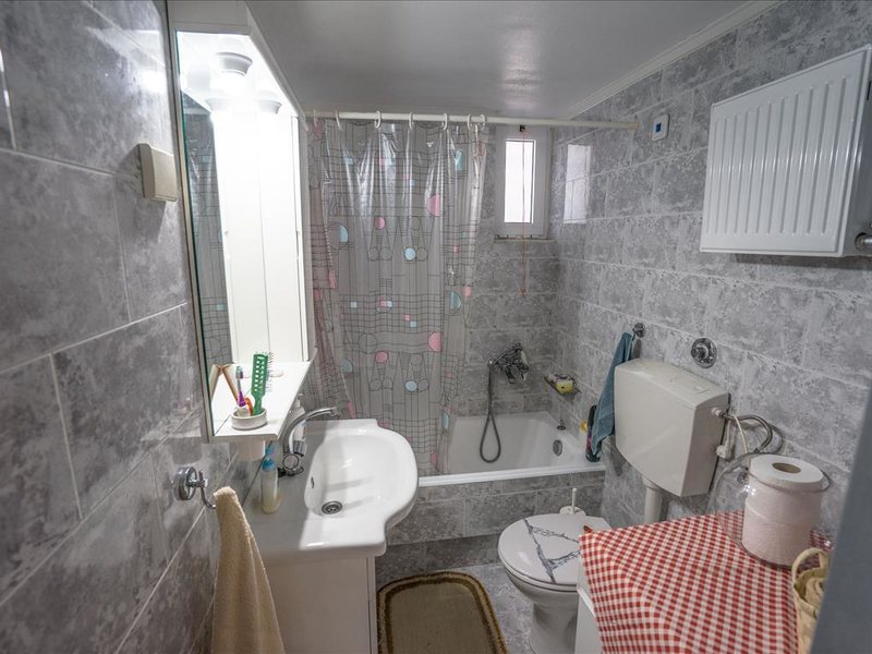 1 Bedroom Detached House In Patsides RE0434 262974