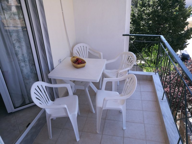 1 Bedroom Flat in Kalithea RE0810 263224