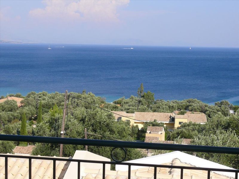 2 Bedroom Detached House in Barbati RE0458 263571