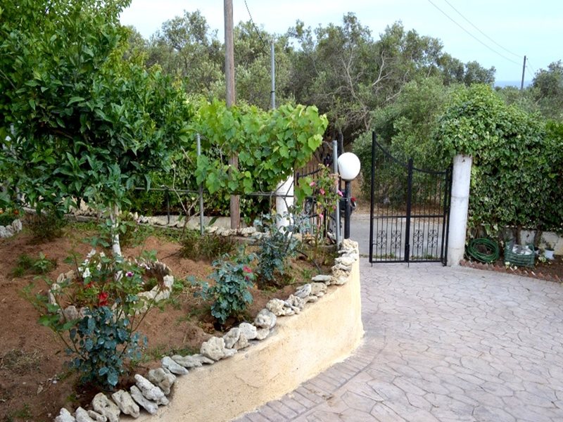 2 Bedroom Detached House in Chalikouna RE0610 263582