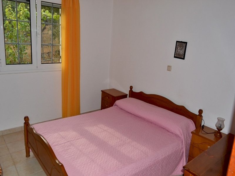 2 Bedroom Detached House in Chalikouna RE0610 263588