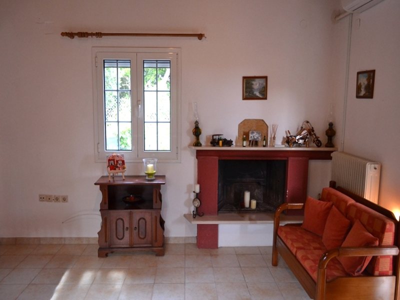 2 Bedroom Detached House in Chalikouna RE0610 263589