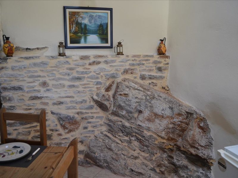 2 Bedroom Detached House in Elounda RE0720 263598