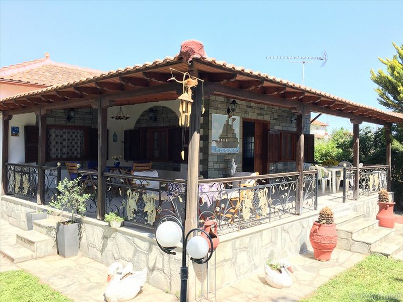 2 Bedroom Detached House in Nea Triglia RE0744 263645