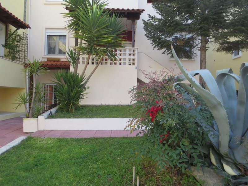 2 Bedroom Flat in Agia Triada RE0066 263744