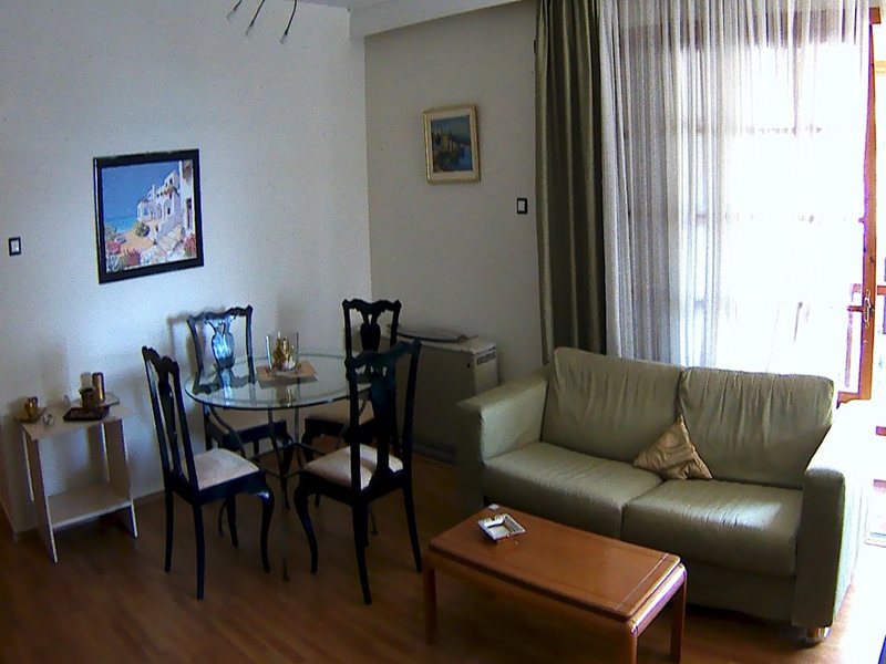 2 Bedroom Flat in Agia Triada RE0802 263779