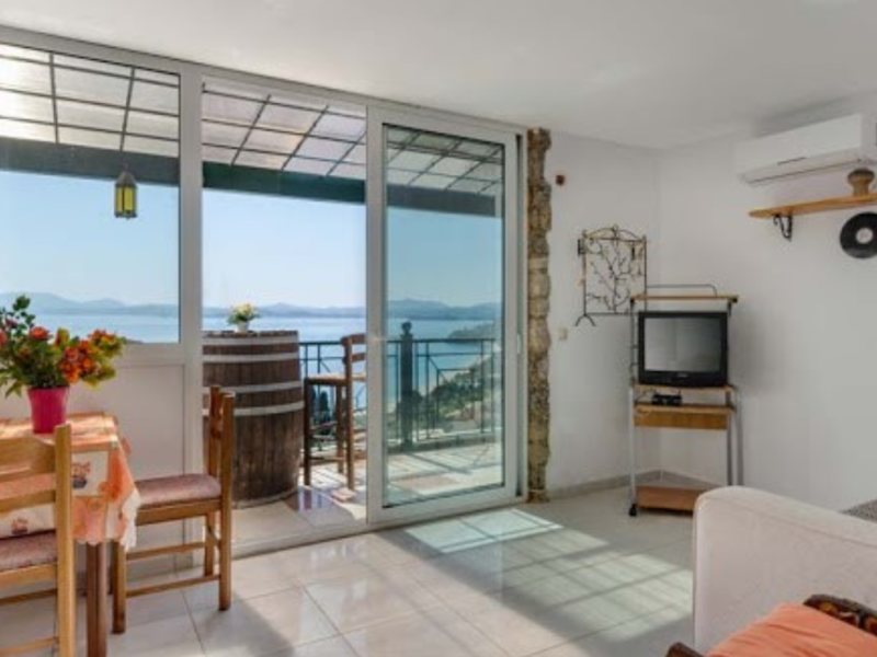 2 Bedroom Flat in Barbati RE0227 263811