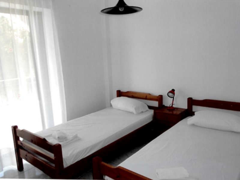 2 Bedroom Flat in Fourka RE0654 263943