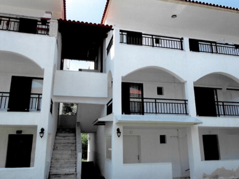 2 Bedroom Flat in Fourka RE0654 263948