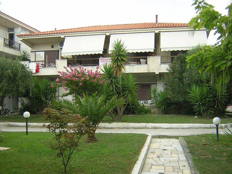 2 Bedroom Flat in Fourka RE0732 263923