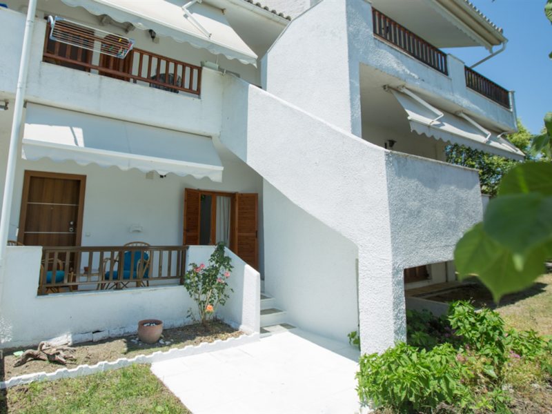 2 Bedroom Flat in Fourka RE0749 263962