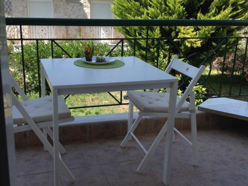 2 Bedroom Flat in Fourka RE0750 263975