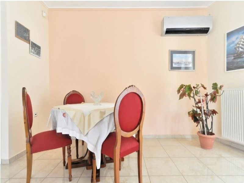 2 Bedroom Flat in Glyfada RE0113 264698