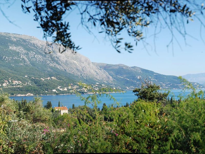 2 Bedroom Flat in Kato Korakiana RE0317 264045