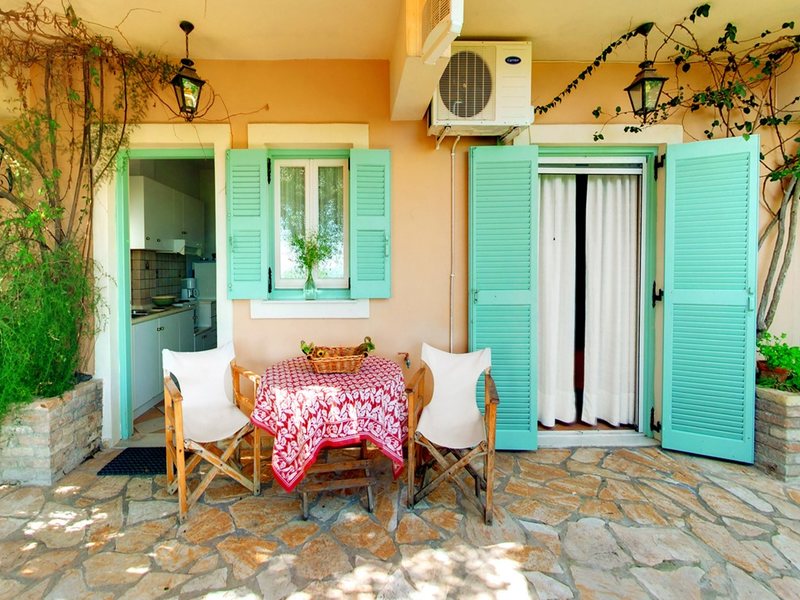 2 Bedroom Flat in Kato Korakiana RE0317 264048