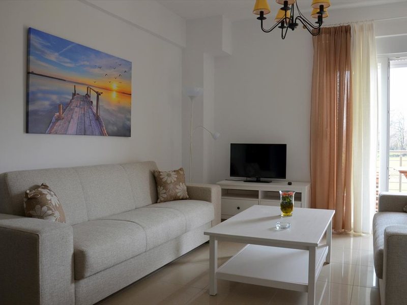 2 Bedroom Flat in Leptokaria RE0604 264084