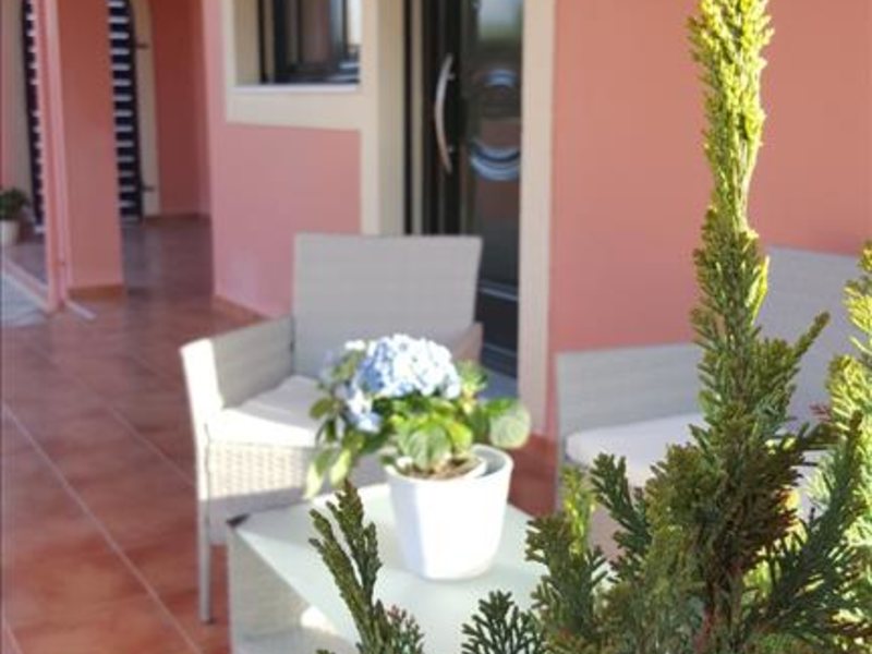 2 Bedroom Flat in Moraitika RE0699 264113