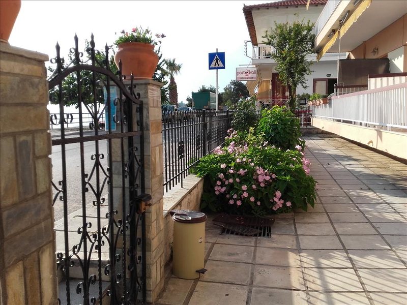 2 Bedroom Flat in Nea Iraklia RE0856 264205