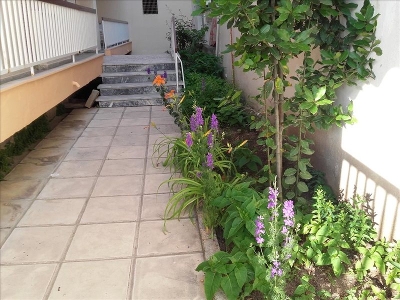 2 Bedroom Flat in Nea Iraklia RE0856 264210