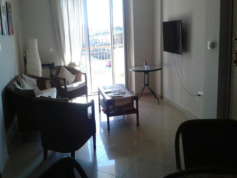 2 Bedroom Flat in Nea Plagia RE0541 264264