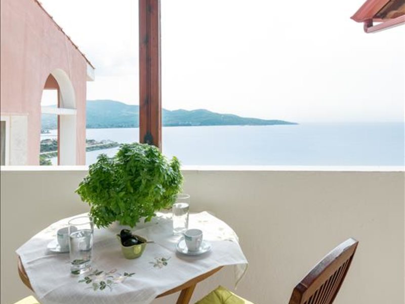 2 Bedroom Flat in Neos Marmaras RE0641 264302