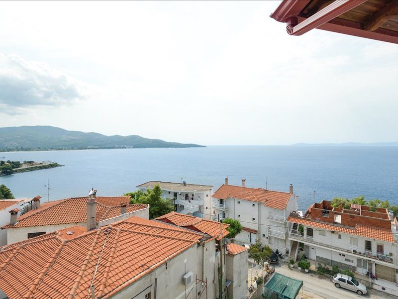 2 Bedroom Flat in Neos Marmaras RE0641 264307