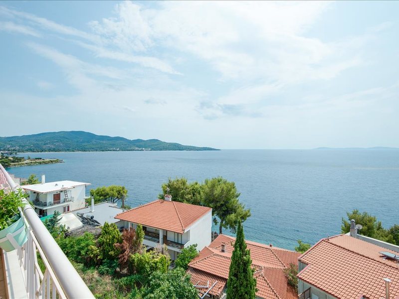 2 Bedroom Flat in Neos Marmaras RE0642 264326