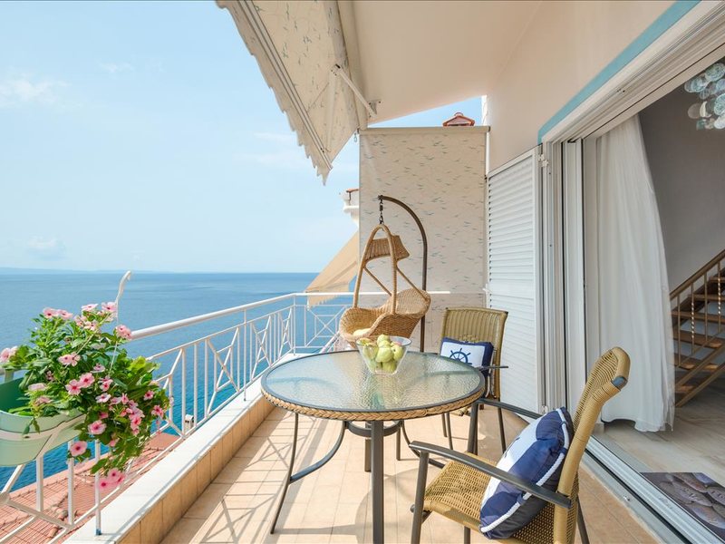 2 Bedroom Flat in Neos Marmaras RE0642 264329