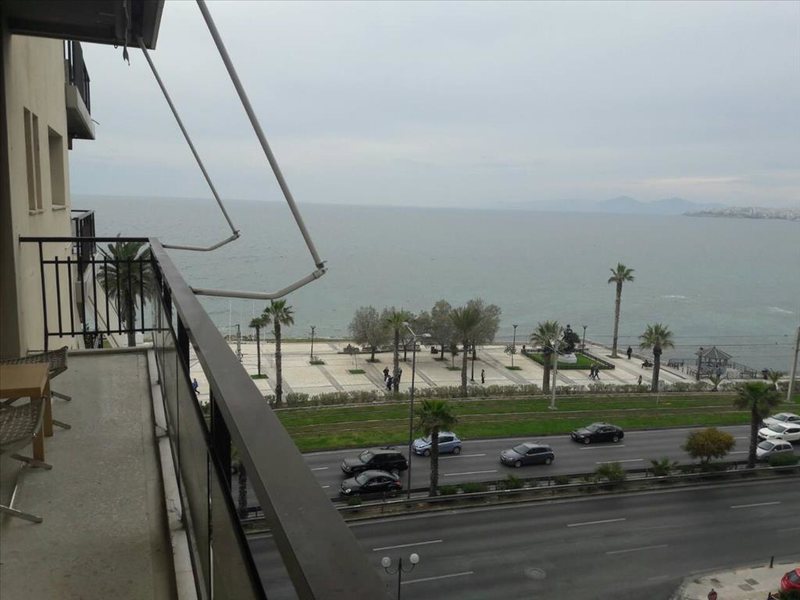 2 Bedroom Flat in Paleo Faliro RE0644 264381