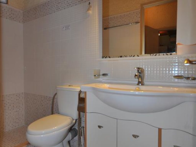 2 Bedroom Flat in Paleokastritsa RE0480 264388