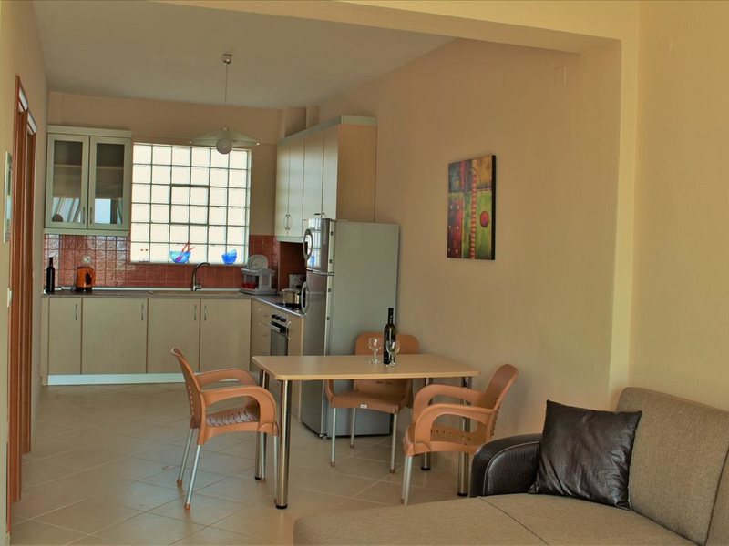 2 Bedroom Flat in Paralia Dionysioy RE0400 264415
