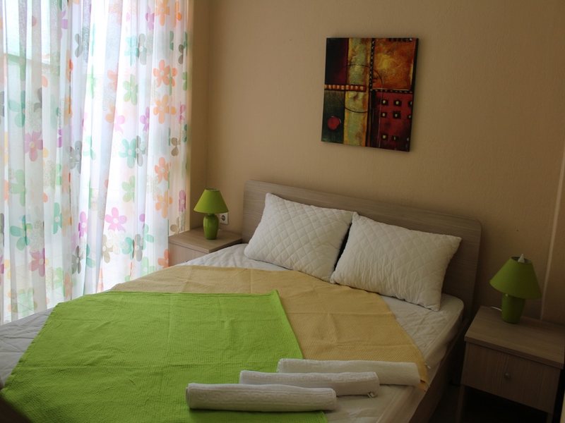 2 Bedroom Flat in Paralia Dionysioy RE0400 264421