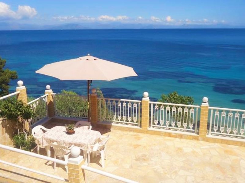 2 Bedroom Flat in Perama RE0745 264424