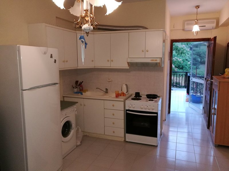 2 Bedroom Flat in Polichrono RE0811 264475