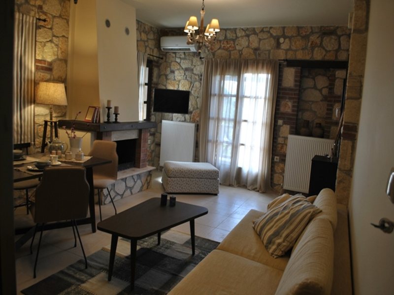 2 Bedroom Flat in Psakoudia RE0158 264555