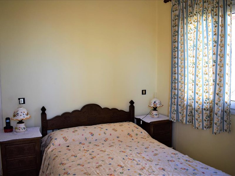 2 Bedroom Flat in Rafina RE0592 264564