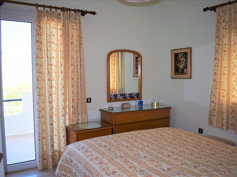 2 Bedroom Flat in Rafina RE0592 264565