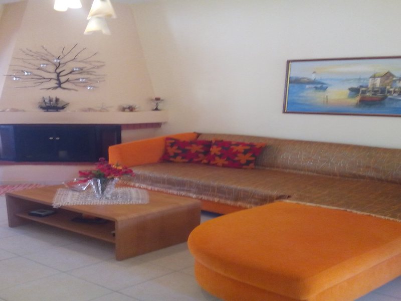 2 Bedroom Flat in Siviri RE0798 264579