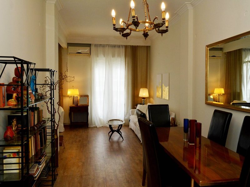 2 Bedroom Flat in Thessaloniki RE0772 264673