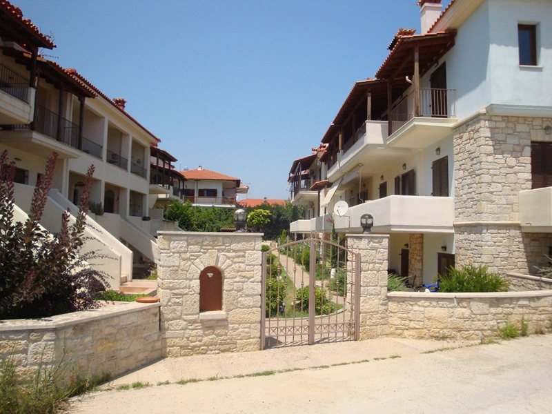 2 Bedroom Maisonette in Afitos RE0704 264759
